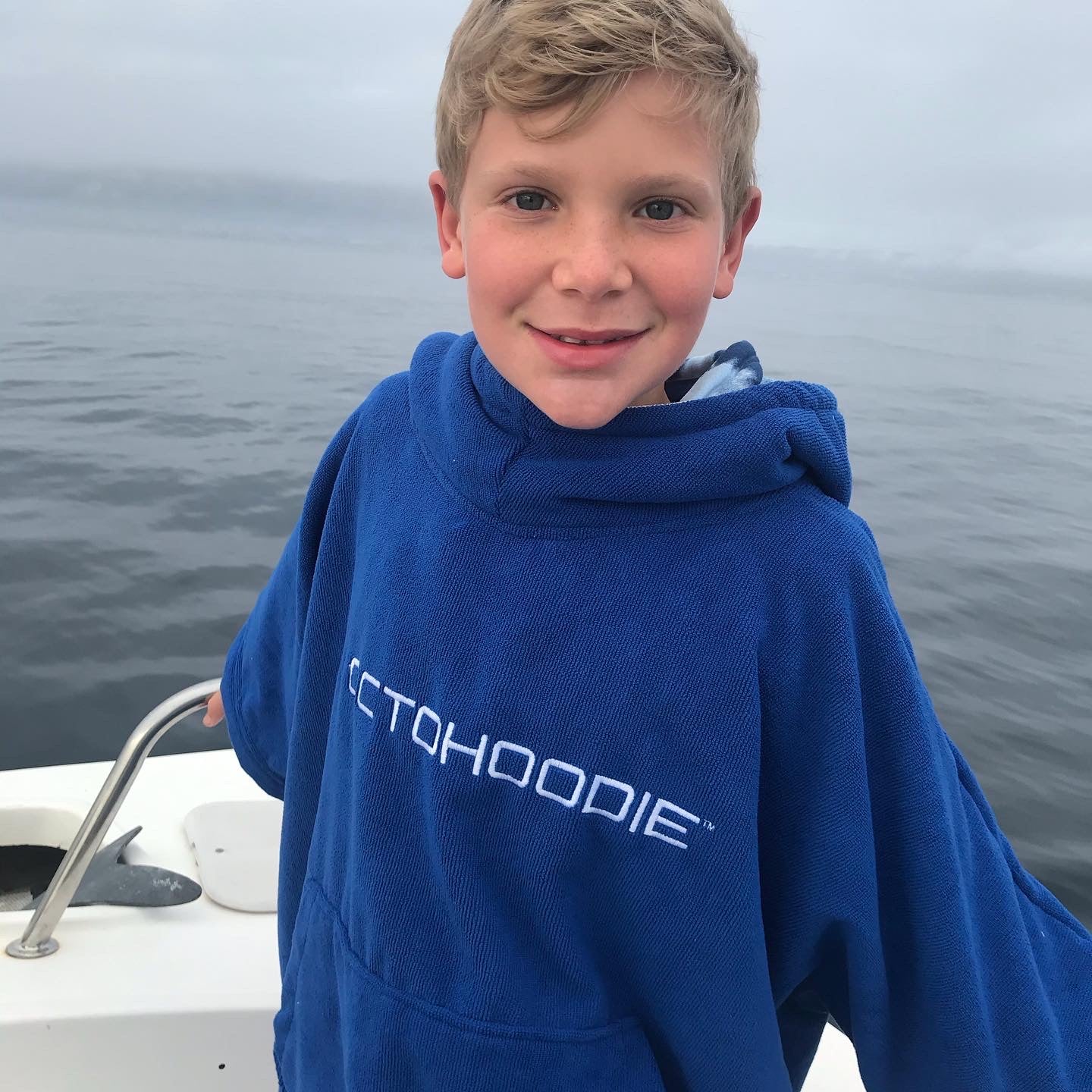 Child in Ultramarine Octohoodie long-sleeved